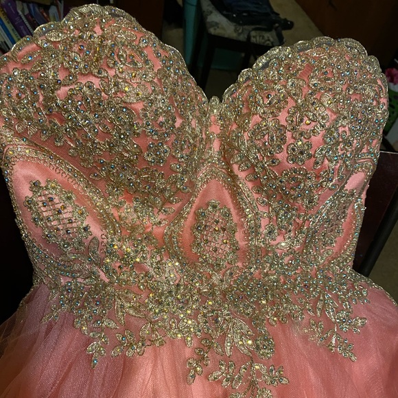 ✨️Homecoming Dress, Worn Once - Picture 3 of 6